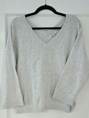 Madewell Light Gray V-Neck Cozy Knit Pullover